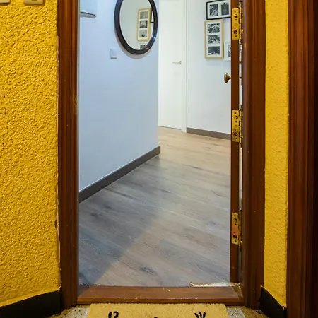 Akomodat En Luminoso Junto Al Paseo De La Ria Бильбао