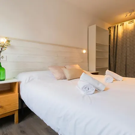 Akomodat En Luminoso Junto Al Paseo De La Ria *