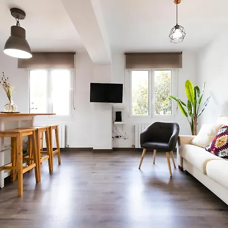 Akomodat En Luminoso Junto Al Paseo De La Ria Апартаменты Бильбао