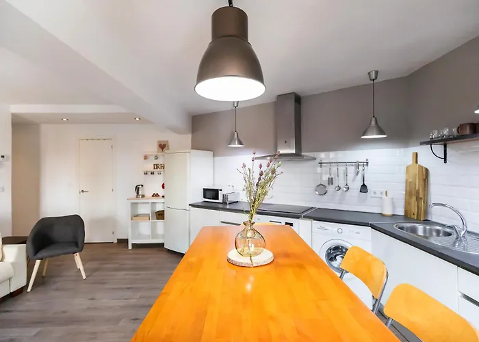 Akomodat En Luminoso Junto Al Paseo De La Ria Lejlighed Bilbao