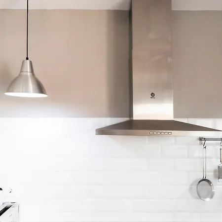 Akomodat En Luminoso Junto Al Paseo De La Ria Lägenhet *