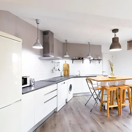 Akomodat En Luminoso Junto Al Paseo De La Ria Apartman