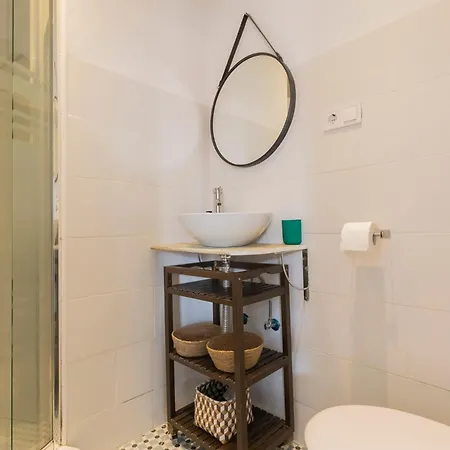 Akomodat En Luminoso Junto Al Paseo De La Ria Lägenhet Bilbao