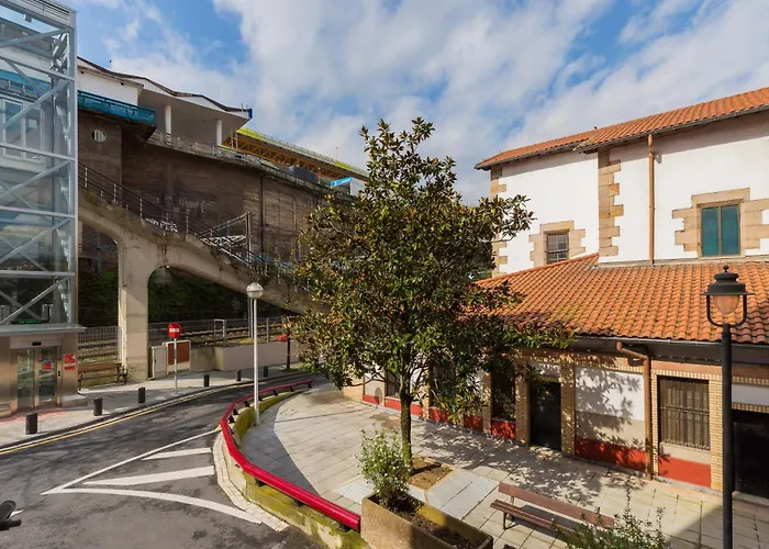 Akomodat En Luminoso Junto Al Paseo De La Ria *