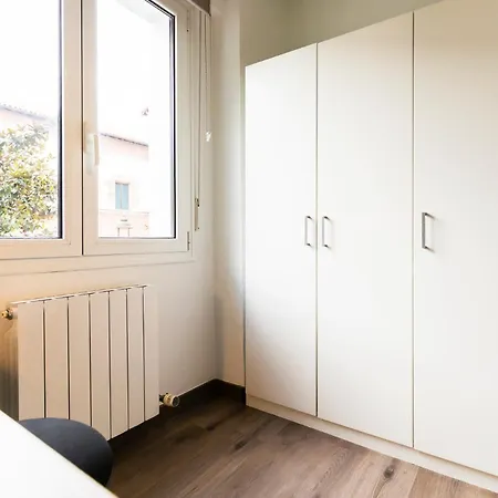 Akomodat En Luminoso Junto Al Paseo De La Ria Daire