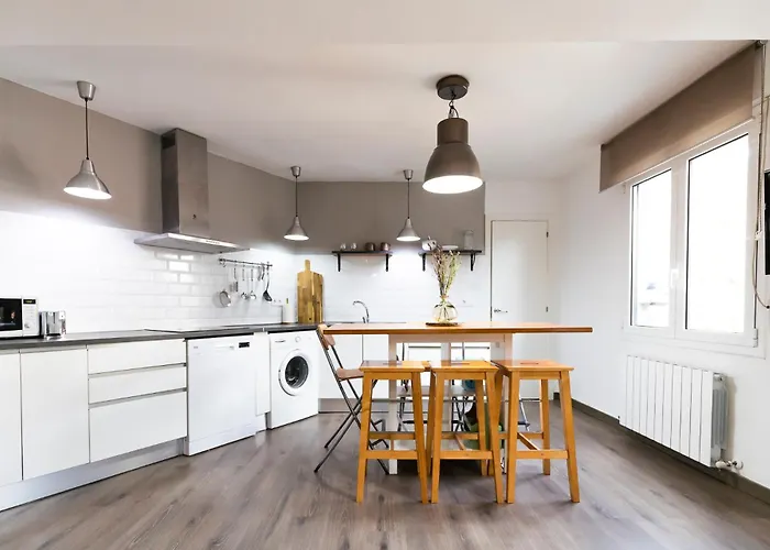 Akomodat En Luminoso Junto Al Paseo De La Ria Bilbao